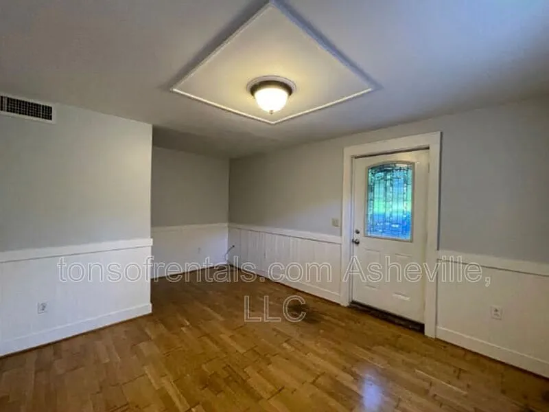 1 bed, 1.0 bath, 592 sqft, $1,195 — Photo 3