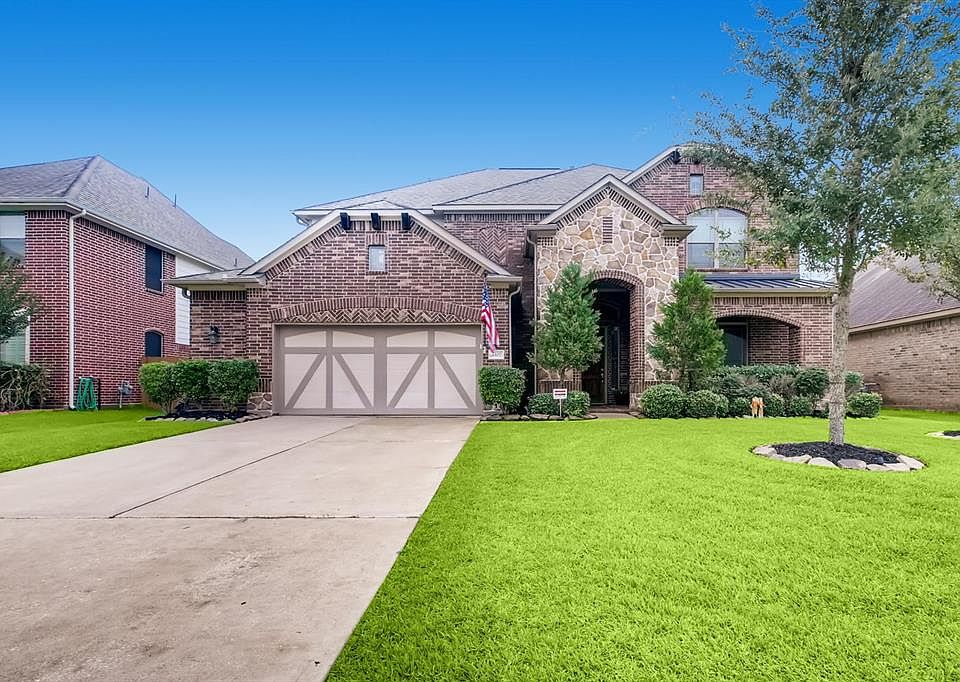 1st image of 4407 W Maple Dr