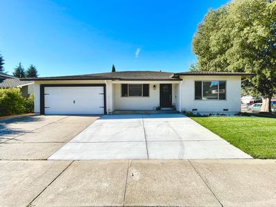 776 W 9th St, Gilroy, CA, 95020