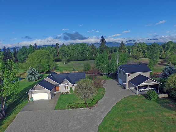 3rd image of 1135 Catherine Ln