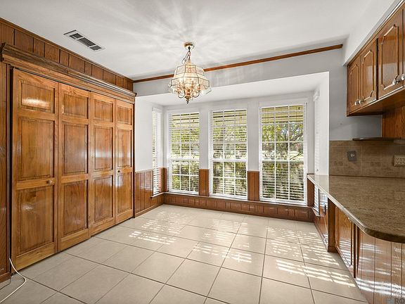 4th image of 4431 Lake Lawford Ct