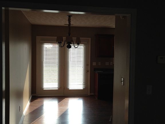 3rd image of 704 Woodhaven Pl