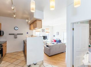 3000 N Sheffield Ave #2RC, Chicago, IL 60657