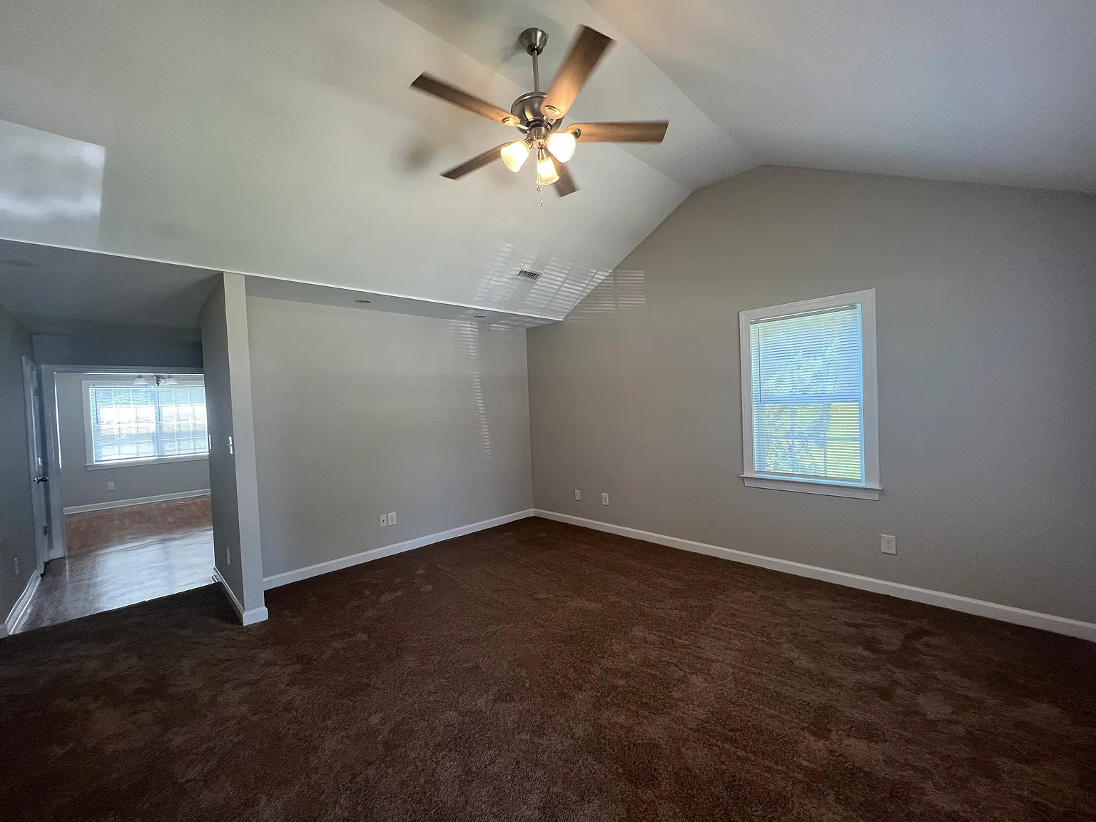 2 bed, 1000 sqft, $1,125 — Photo 3