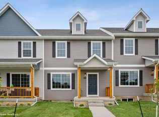 2620 Lexington Dr, Norwalk, IA 50211