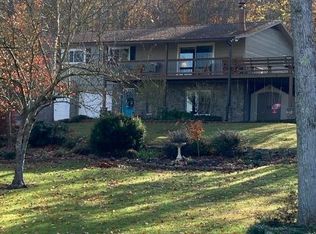 556 Anglers Cove Rd, Kingston, TN 37763