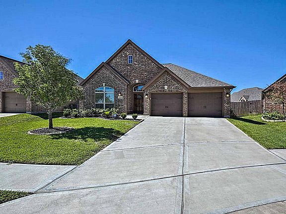 2nd image of 2922 Brighton Trails Ln