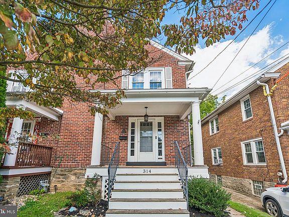 3rd image of 314 Oak Rd