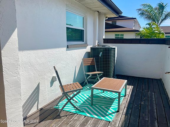 4th image of 270 Queens Ct #270