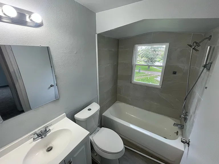 12655 Kelly Rd — Photo 7
