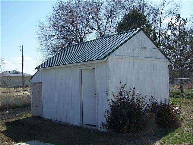 My Management Company Home for Rent 2 Bedroom 1 Bath Exterior Back Yard Shed_08252018