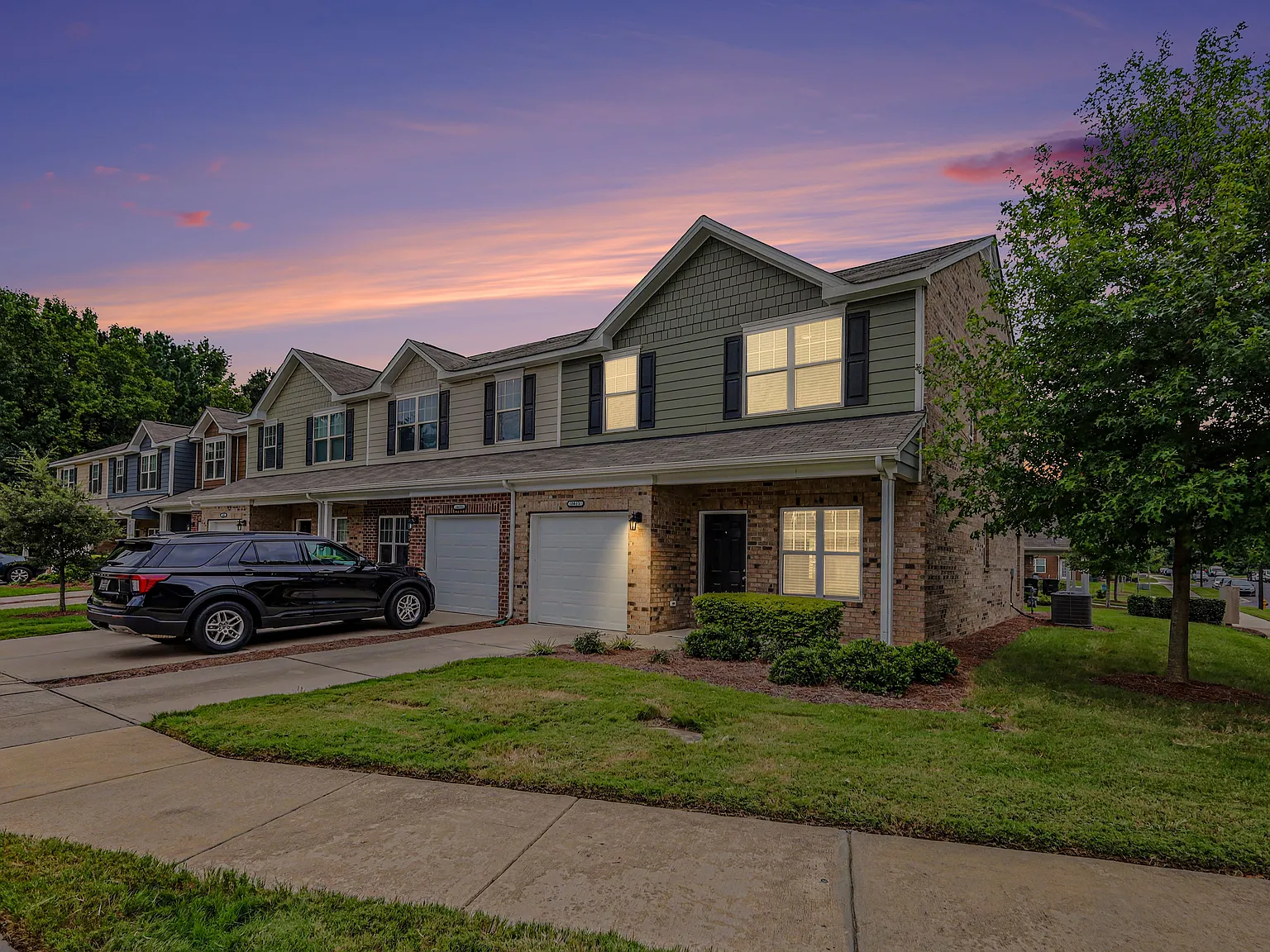 3 bed, 2.5 bath, 1557 sqft, $1,845 — Photo 4