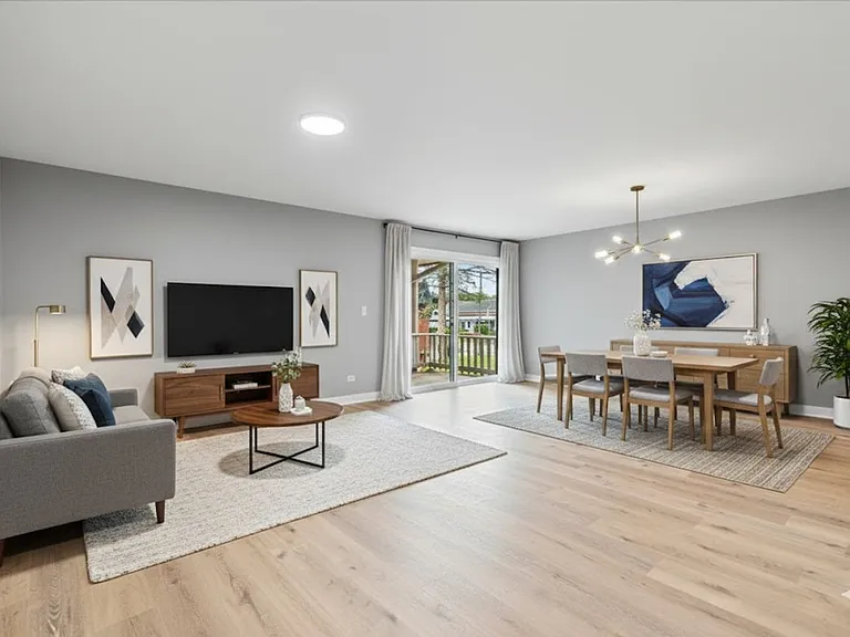 Maple Grove Apartments - Luxury and Convenience in Mundelein! — Photo 17
