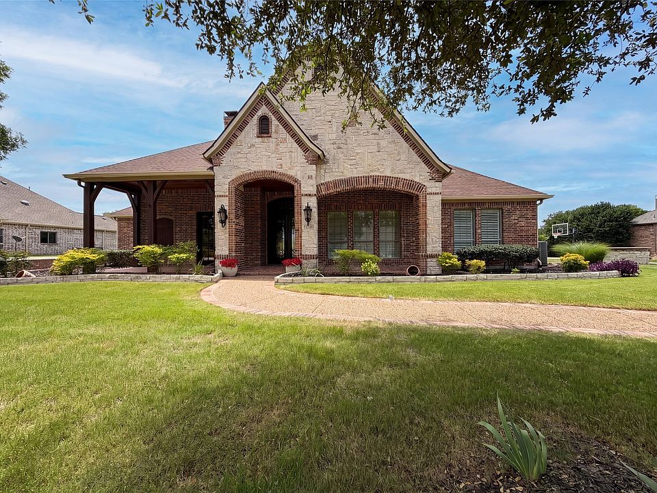 1st image of 1930 Fair Oaks Ln
