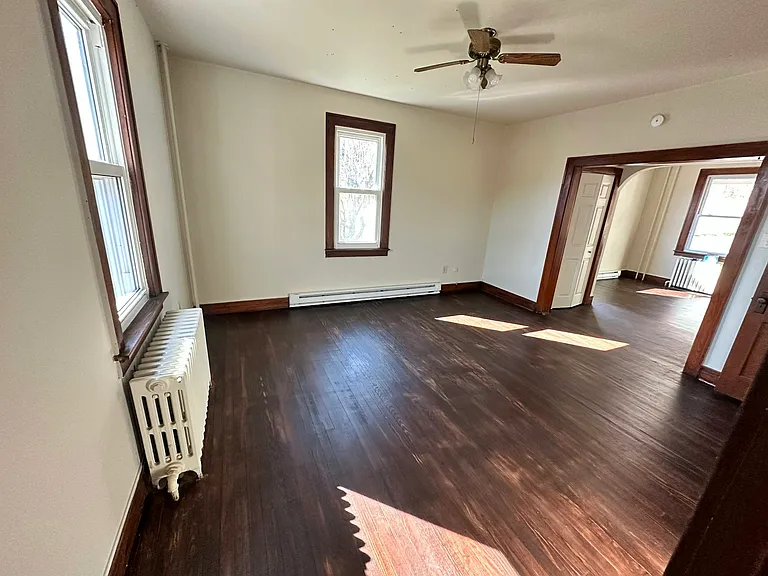 2210 E Grand Ave #2 — Photo 4
