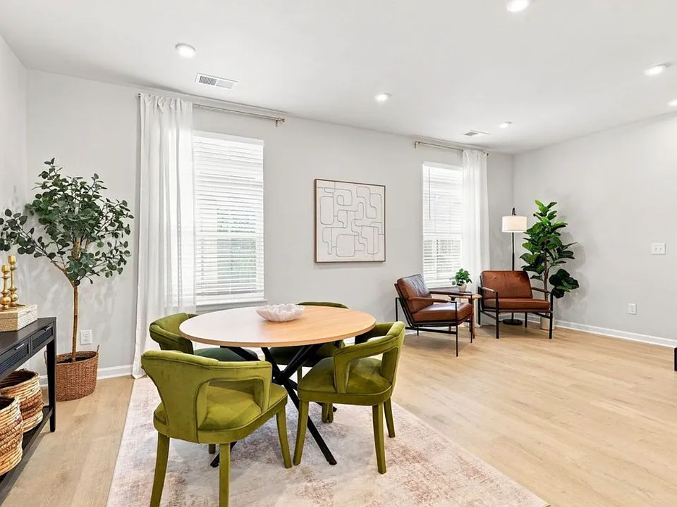 1122 Platform Dr