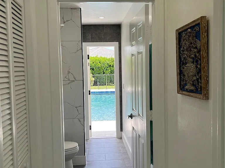 1919 Countess Ct — Photo 34