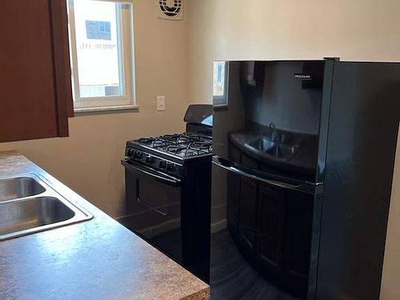 2nd image of 800 Elberon Ave APT 9