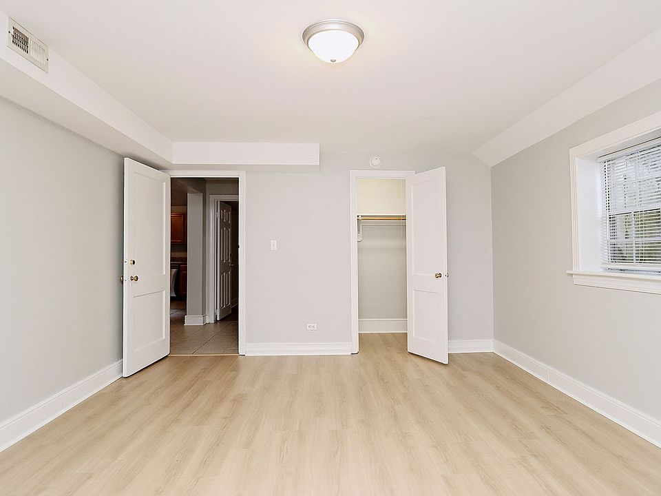 1st image of 2412 Jefferson Park Ave #B