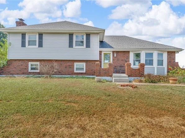 13139 222nd St, Linwood, KS 66052