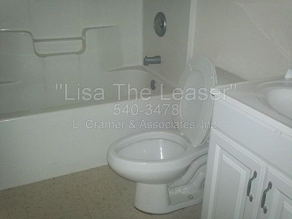 5th image of 4966 Leonard Blvd S