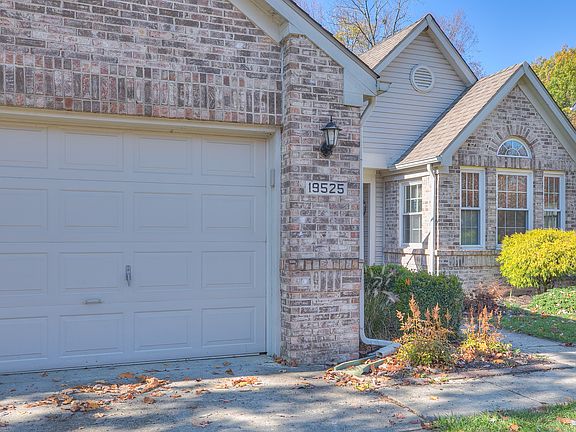 5th image of 19525 Creekview Dr
