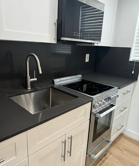 1025 SW 6th Ave #6 — Photo 7