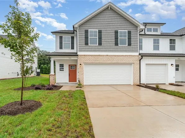 951 Cannon Crossing Cir, Greensboro, NC 27410