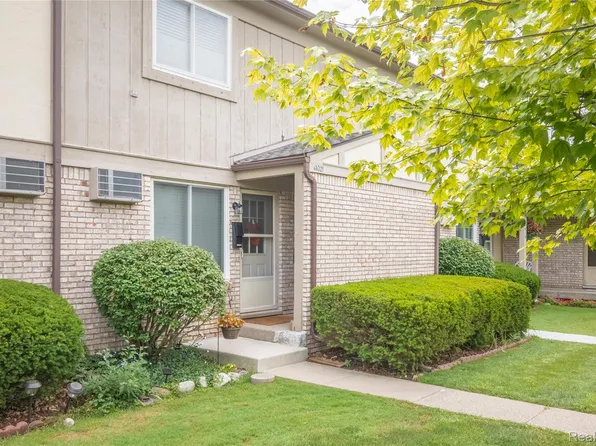 61021 N Heritage Blvd #4, South Lyon, MI 48178