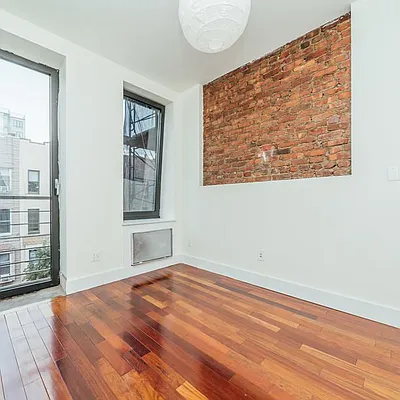 Rented by Nooklyn NYC LLC | media 24
