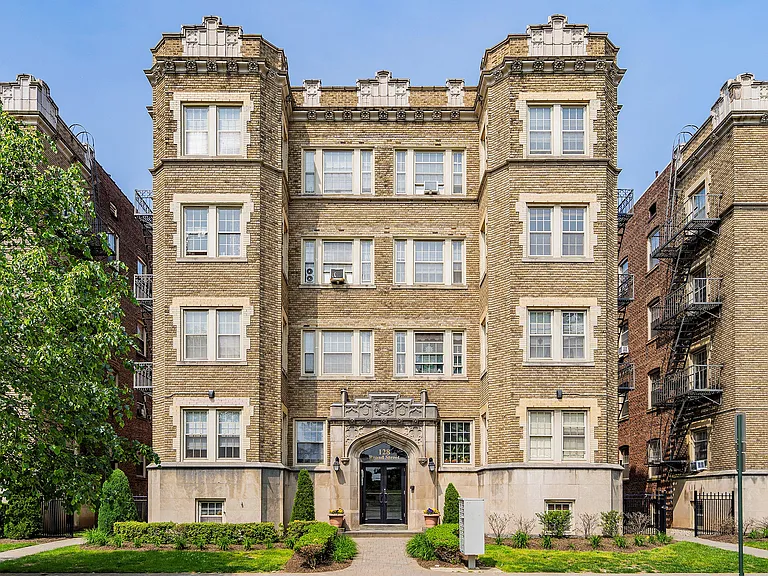128 Broad Street Apartments — Photo 19
