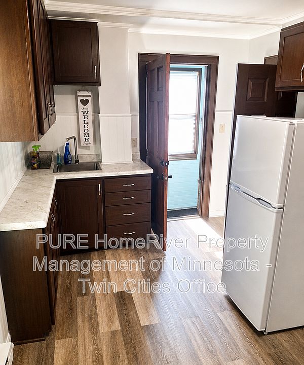 1st image of 1215 Galtier St