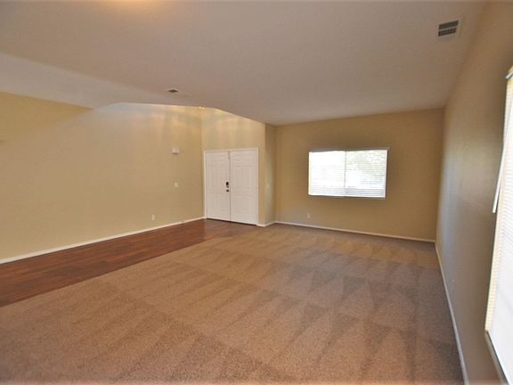 2nd image of 3948 Sungate Dr
