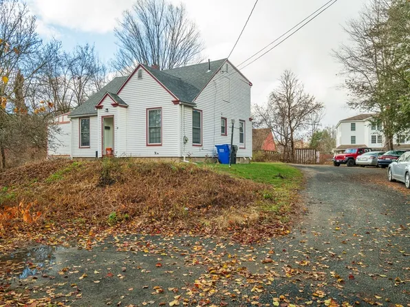 89 S East St, Amherst, MA 01002