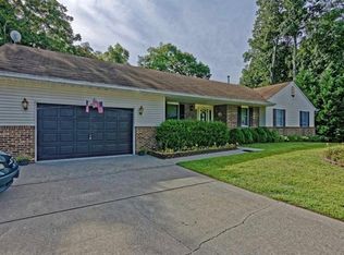 8 Spartan Ct, Deptford, NJ 08096