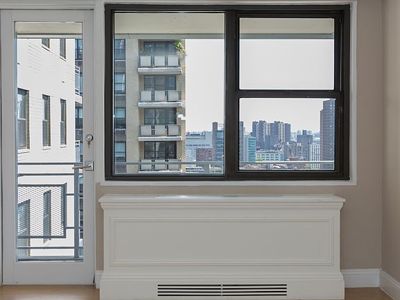 3rd image of 305 E 86th St Unit 14BE