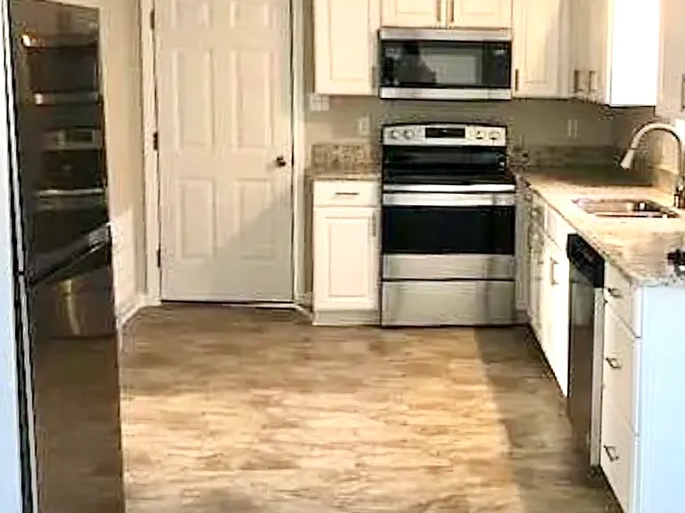 743 Fox Landing Ln — Photo 2