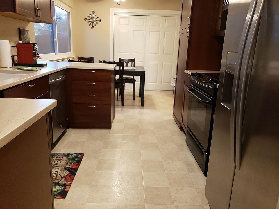 2nd image of 162 S Bernardo Ave