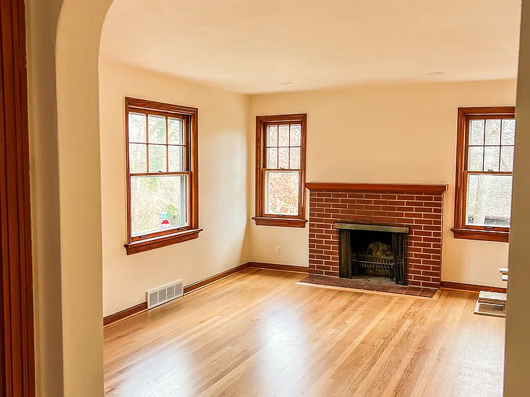 1304 Grand Ave — Photo 14
