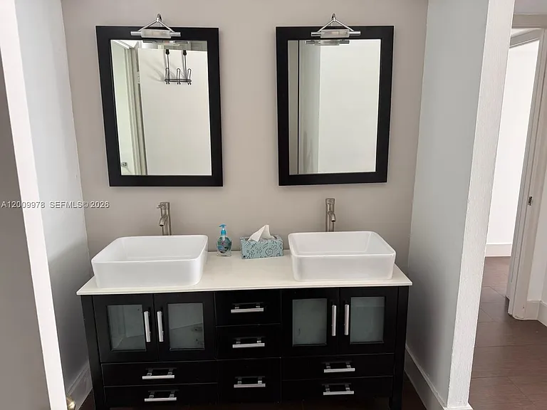 150 Ocean Lane Dr #6F — Photo 7