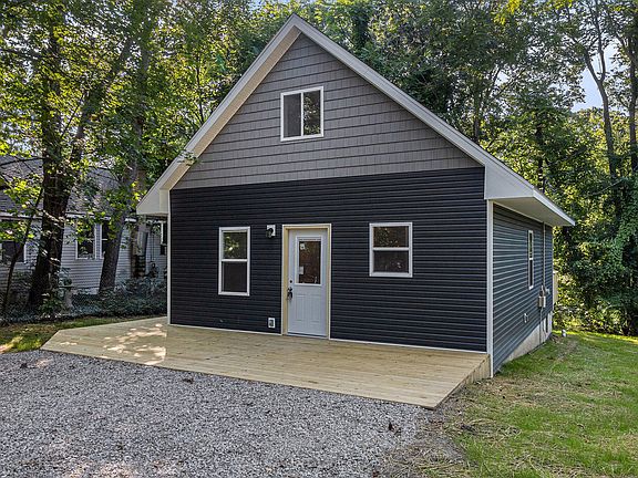 3rd image of 6560 Lowell Linville Dr