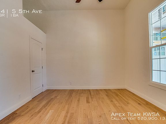 4th image of 213 E 13th St