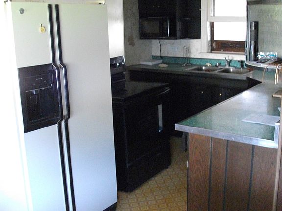 5th image of 400 E Pasadena St