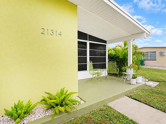 3rd image of 21314 AUSTIN AVENUE
