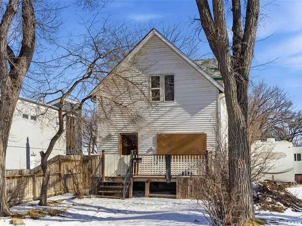 1757 Montreal STREET, Regina, SK S4P 1K8