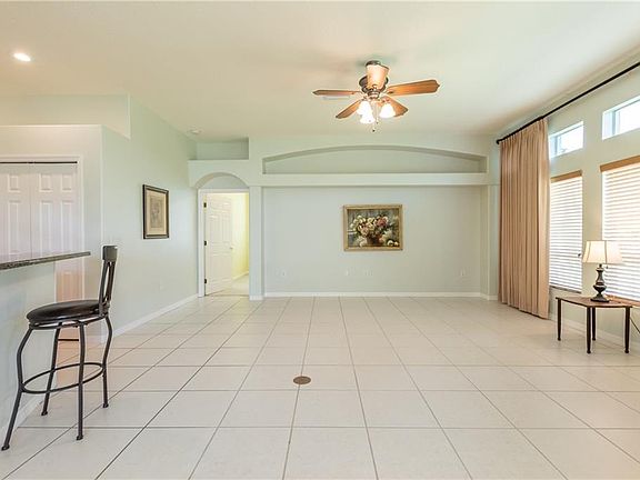 4th image of 3822 Cardenal Ave
