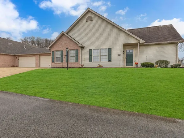 1026 Timberwood Dr, Beaver Falls, PA 15010