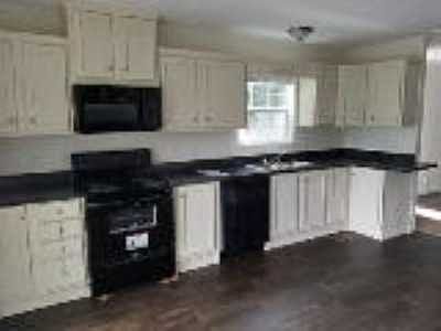 4th image of 127 Iowa Dr