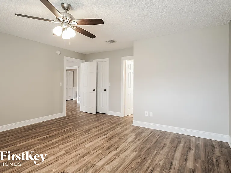 6181 Island Forest Dr — Photo 8