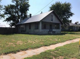 402 Arcadia St, Clifton, KS 66937